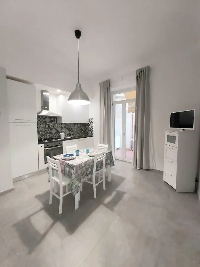 Helen Apartment Viareggio 0*,  Italy